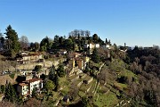 37 Da Monte Bastia vista verso San Vigilio e il suo castello